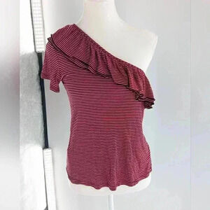 Sexy New with Tags Romeo juliet One Sleeve Striped Top Medium Red And Black